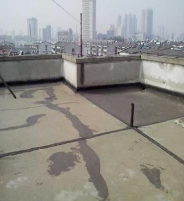 崇义漏水维修 楼顶漏水是什么原因，楼顶漏水维修方法是什么?